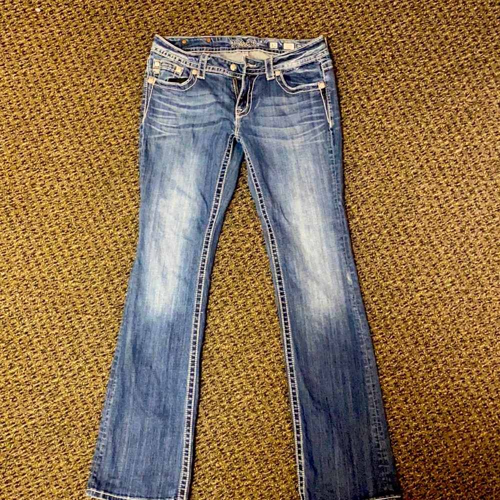 Women’s Size 31 Miss Me bootcut jeans